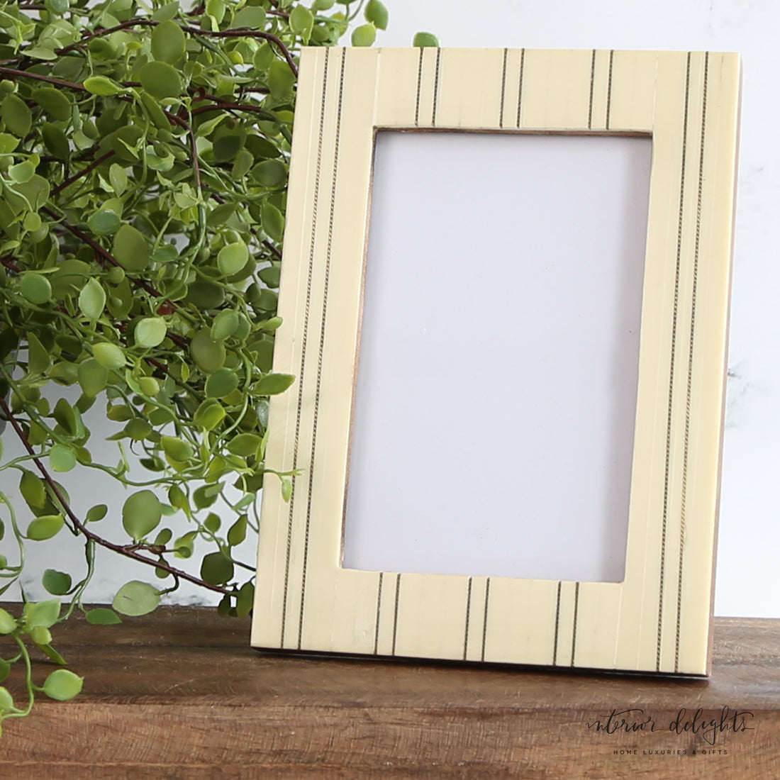 Resin Photo Frame with Metal Inlay- 4x6