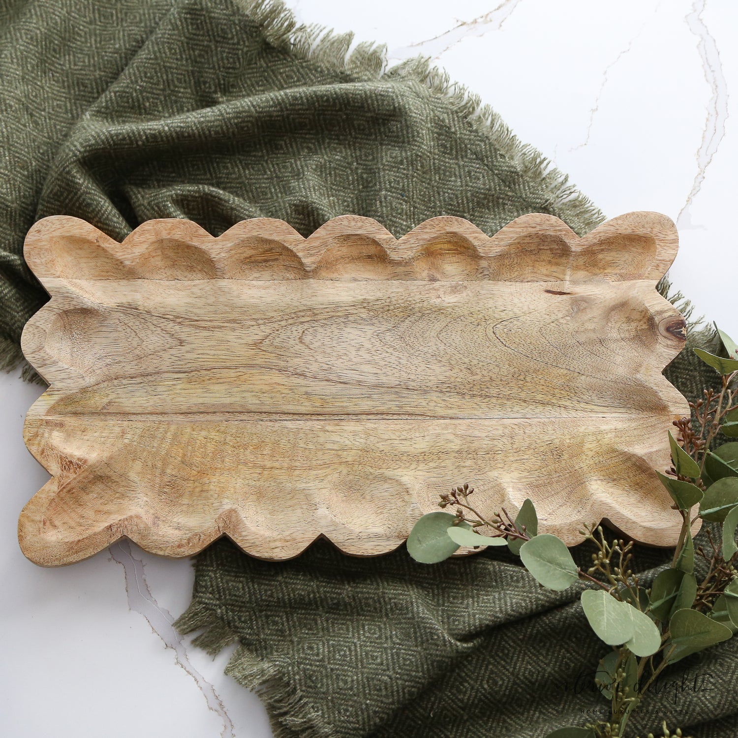 Mango Wood Tray with Scalloped Edge