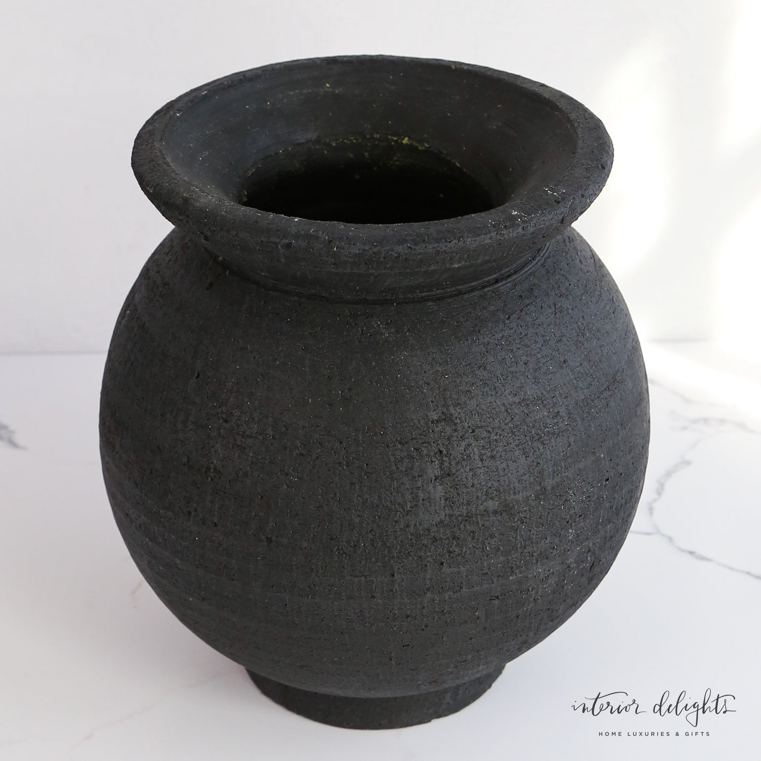 9.5&quot; Black Paul Vase