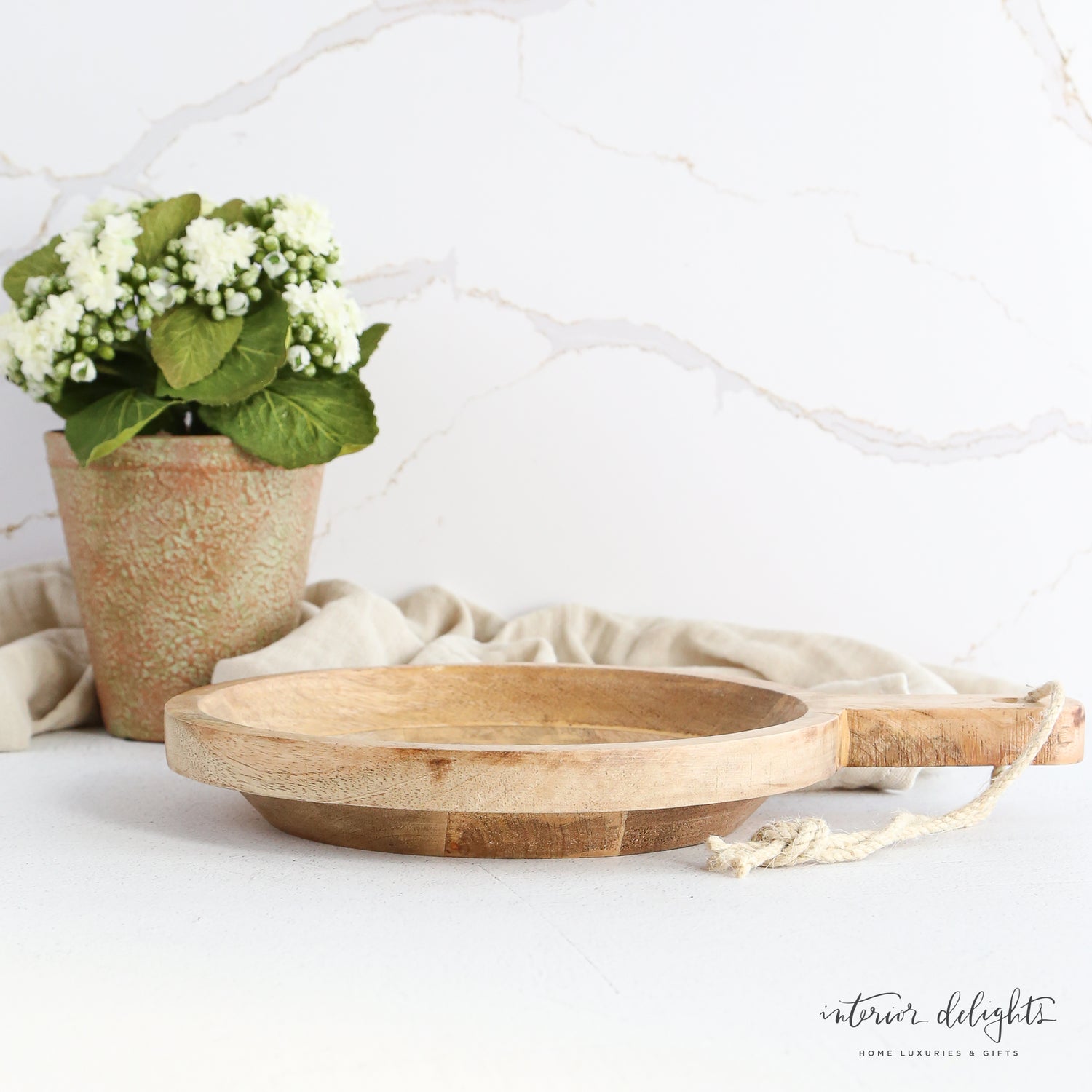 Carved Mango Wood Bowl With Handle