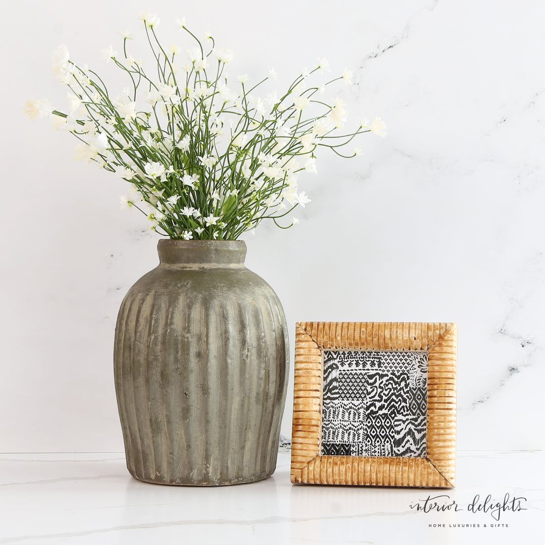 Hand-Carved Photo Frame with Ribbed Pattern