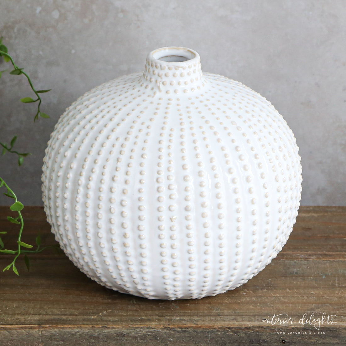 Sand Dot Round Vase