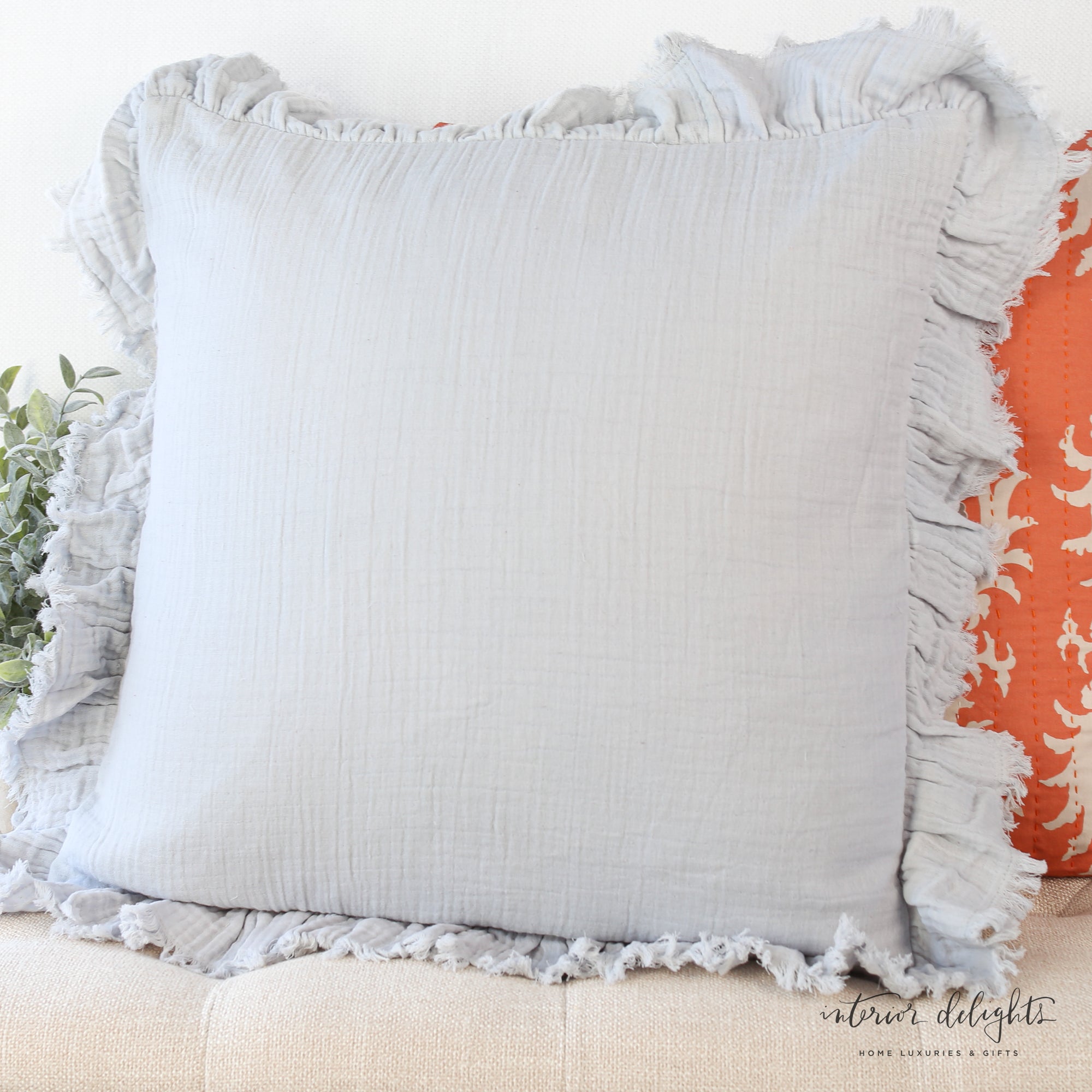 Square Cotton Cloth Pillow with Ruffled Edge