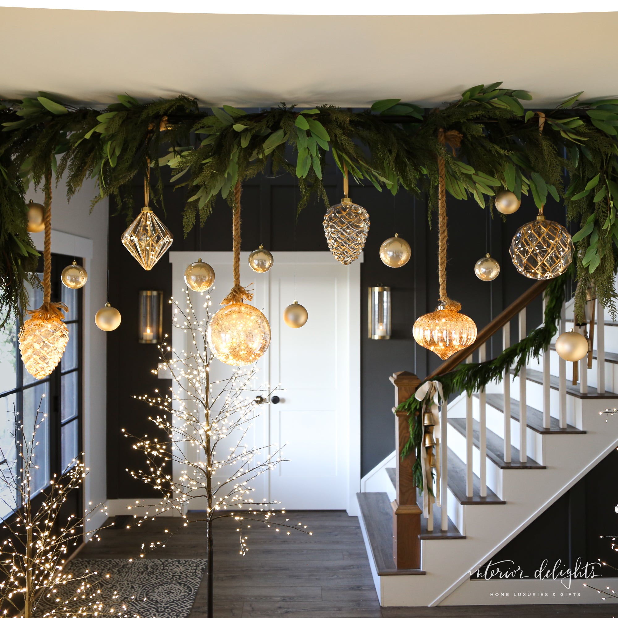 Majestic Illuminated Garland Ensemble-All Sales Final on LED items