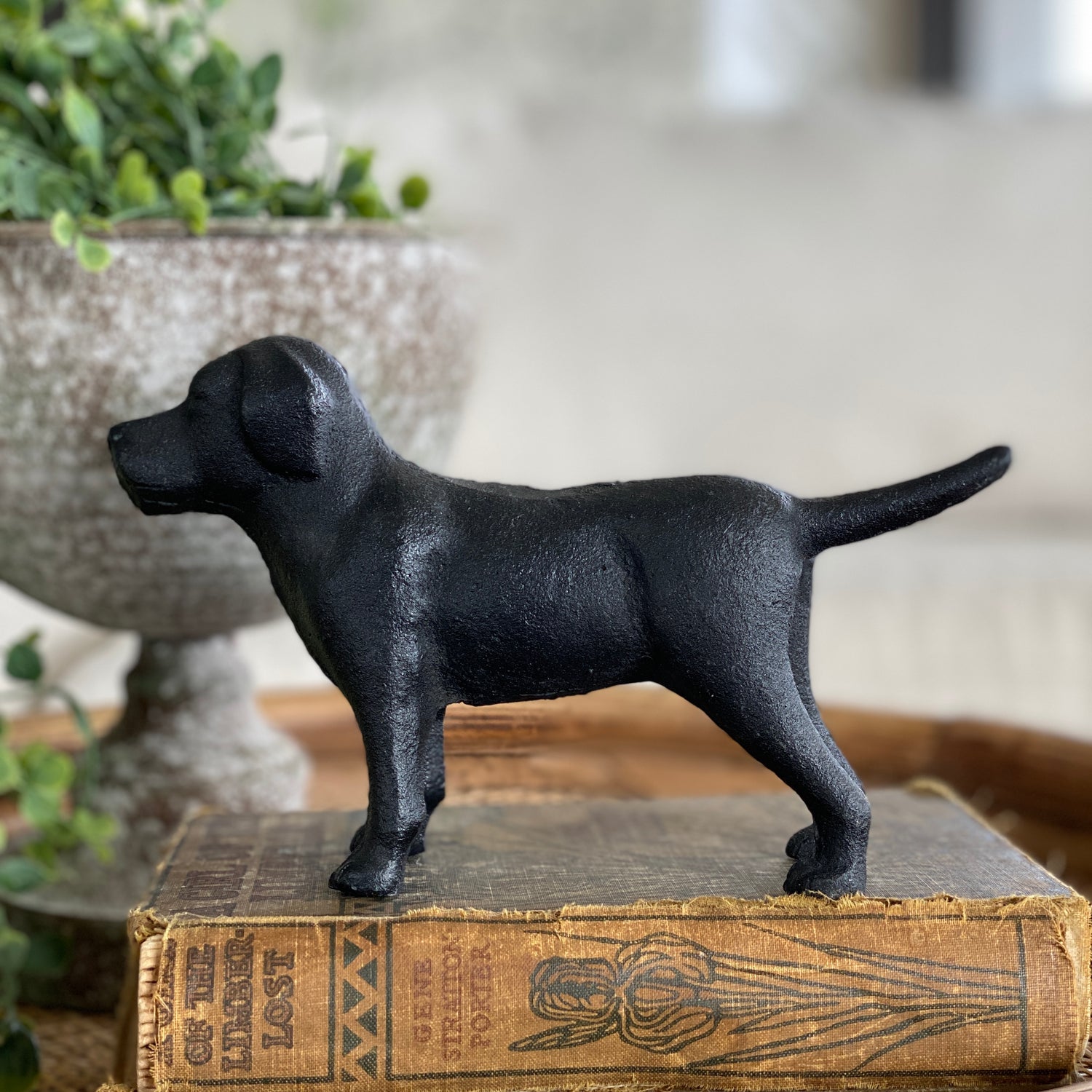 Cast Iron Labrador Dog Figure (2 Colors)